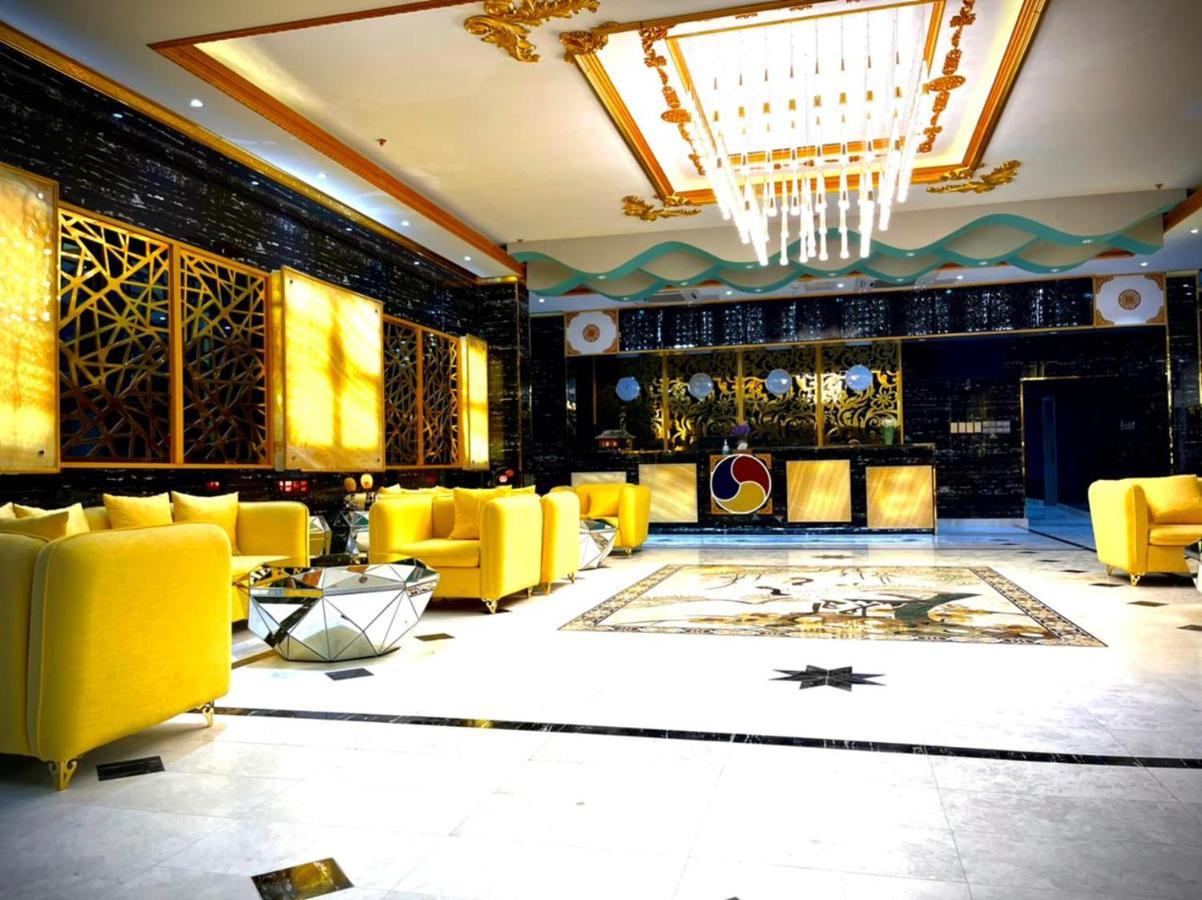 Asian Hotel Dukm Kültér fotó