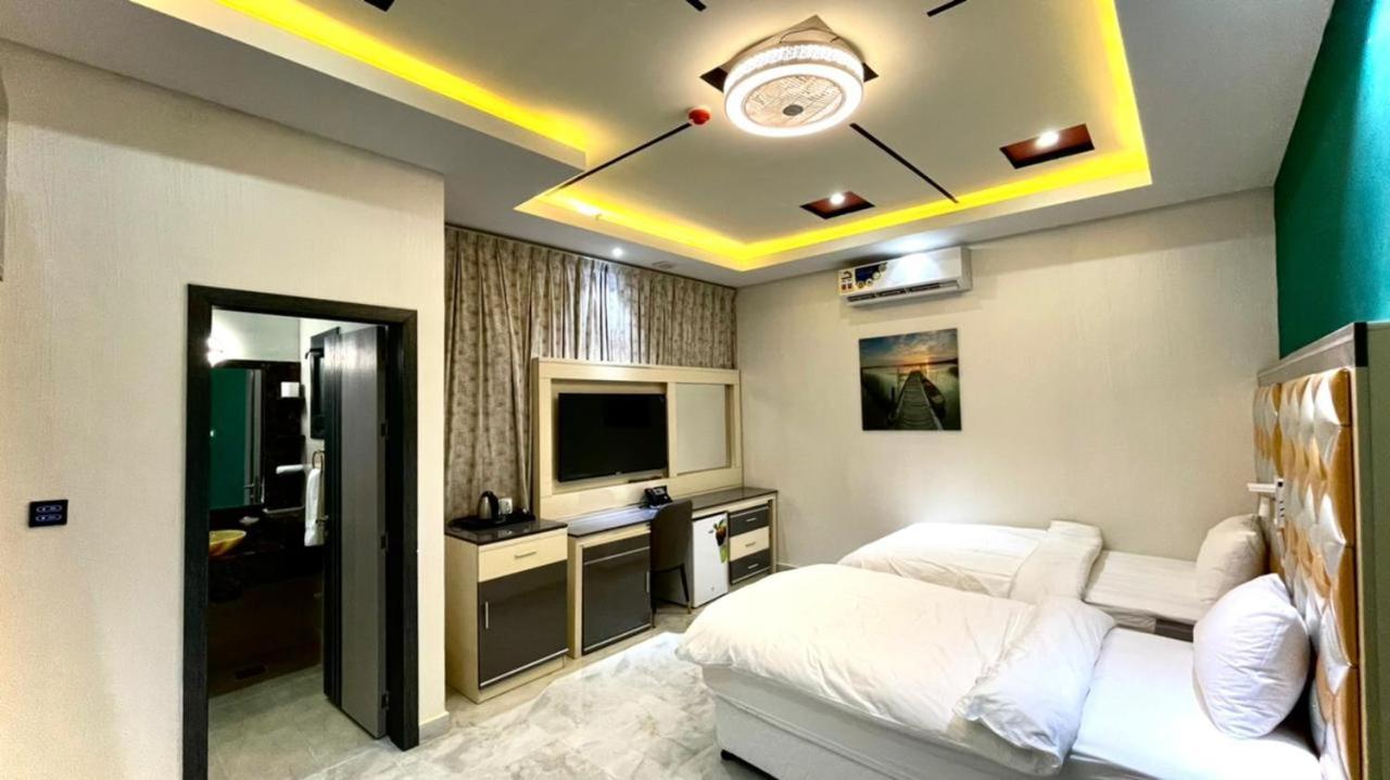 Asian Hotel Dukm Kültér fotó
